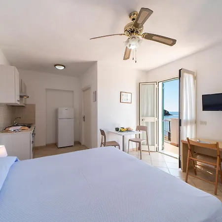 Miramare Hotel 2*