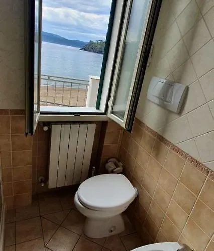 Отель Miramare 2*