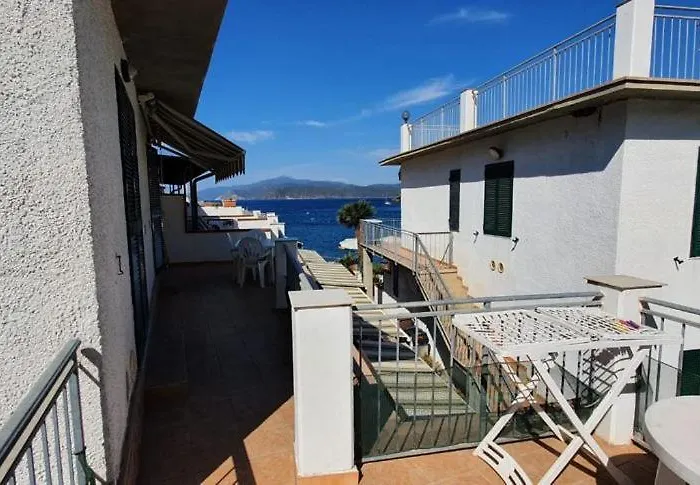 Miramare Szálloda 2*