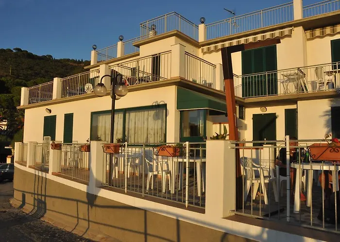 Отель Miramare Каполивери