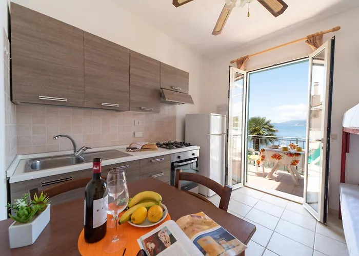 Miramare Отель 2*